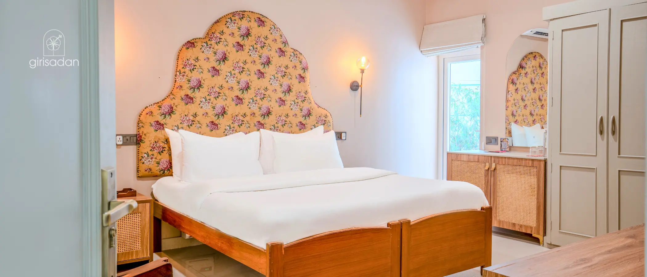 Girisadan Homestay new header4