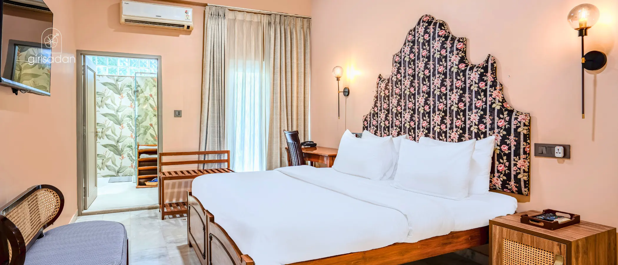 Girisadan Homestay new header5